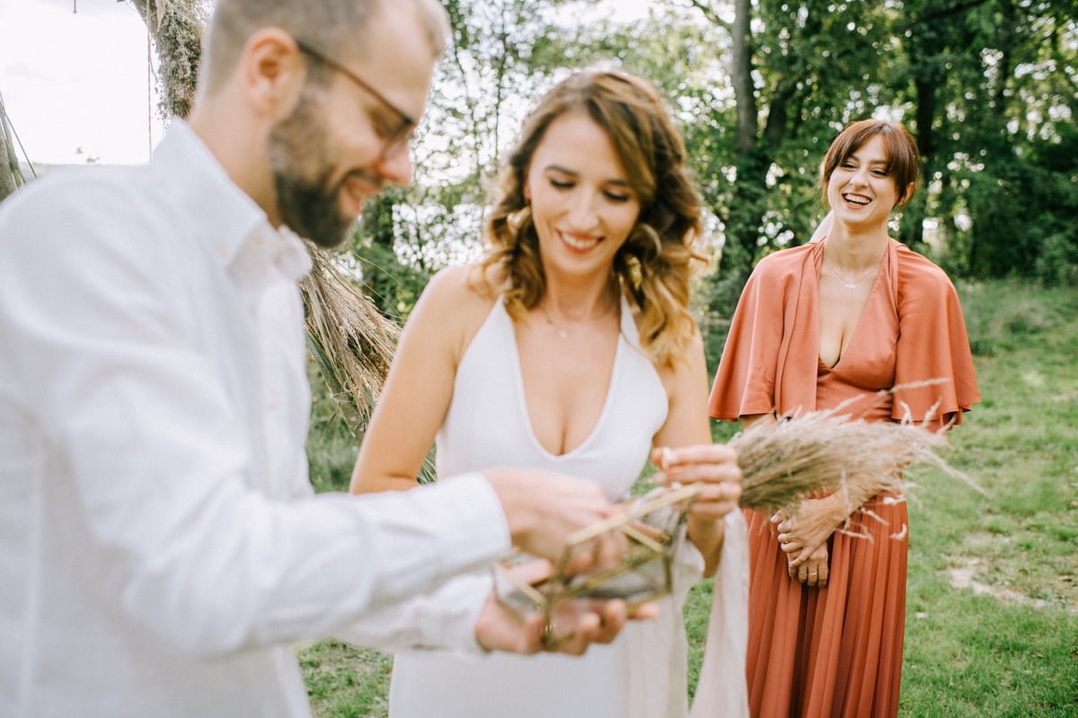 plenerowy ślub zero waste, free-spirit wedding, ślub nad jeziorem